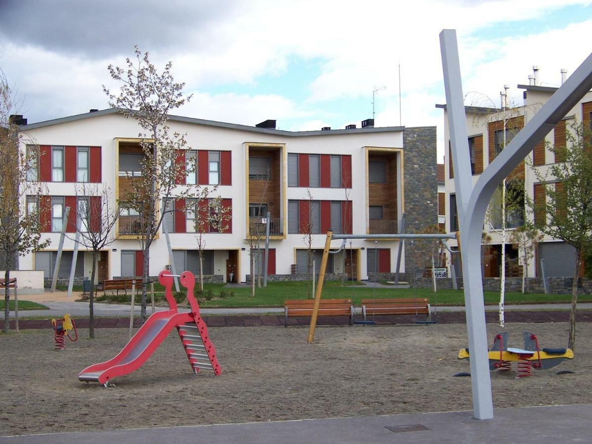 Dúplex 3 dormitorios Sabinanigo Exterior foto